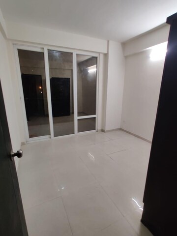 Room in 2 BHK Apartment at Era 103, Sector 103 – for Rent