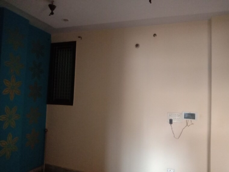 Other, dwarka mor 2 Bedroom 500 Sq.Ft. Builder Floor In Dwarka Mor Delhi 9656650