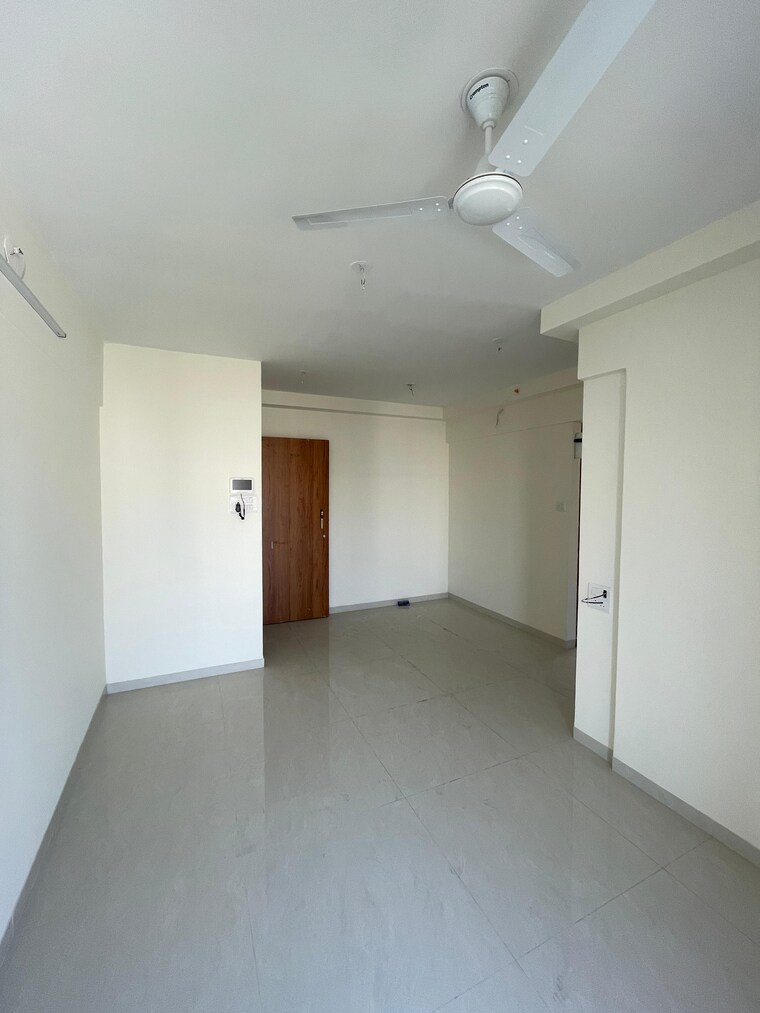 Room, green fields colony 3 Bedroom 1532 Sq.Ft. Builder Floor In Green Fields Colony Faridabad 9656667