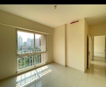 Room in 1.5 BHK Apartment at Vijay Orovia, Ghodbunder Road – for Sale