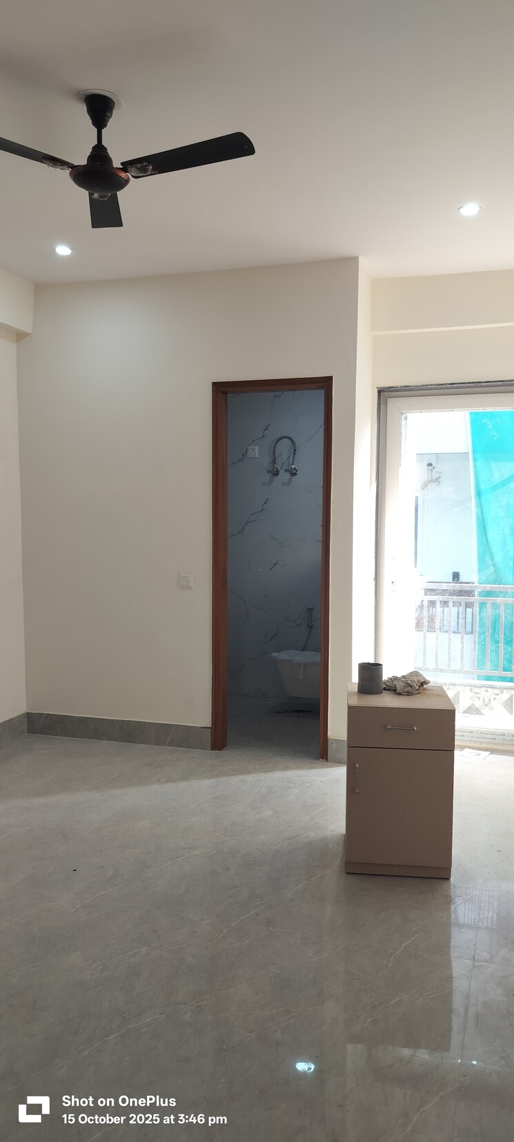 Room, sector 55 3 Bedroom 180 Sq.Yd. Builder Floor In Sector 55 Gurgaon 9656845