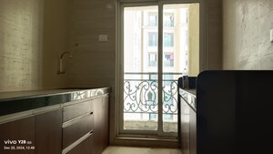 Room in 2 BHK Apartment at Siddhi Highland Springs, Dhokali – for Rent