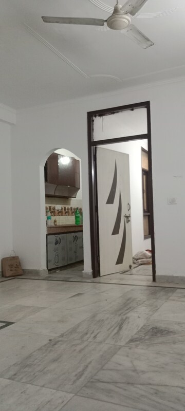 1 BHK Builder Floor For Rent in Saket