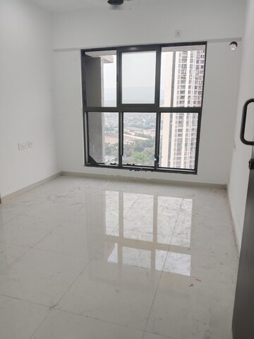 Room in 1 BHK Apartment at UK Iridium, Kandivali East – for Rent