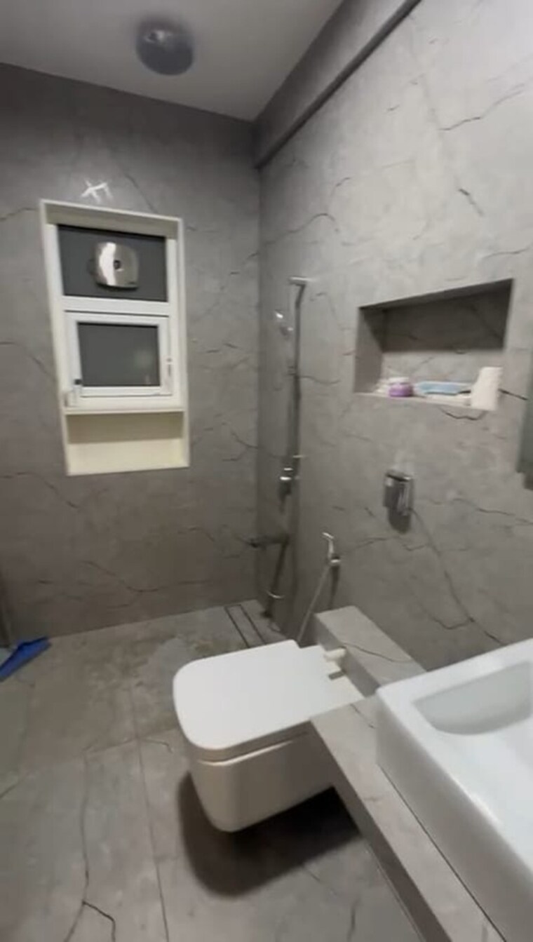 Bathroom, kharghar sector 23 6 Bedroom 5000 Sq.Ft. Independent House In Kharghar Sector 23 Navi Mumbai 9656574