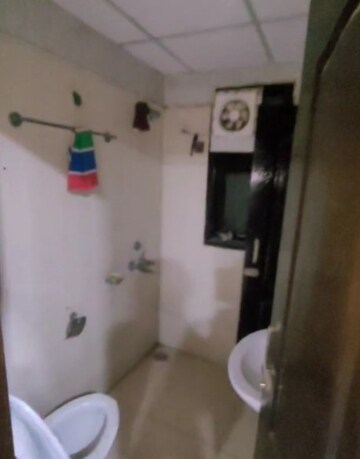 Master Bedroom in 3 BHK Builder Floor at Omaxe City Plots, Sector 8 – for Sale