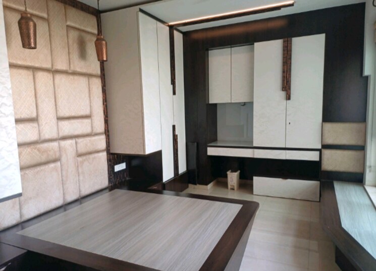 Room, hiranandani-meadows 3 Bedroom 1300 Sq.Ft. Apartment In Manpada Thane 9656921