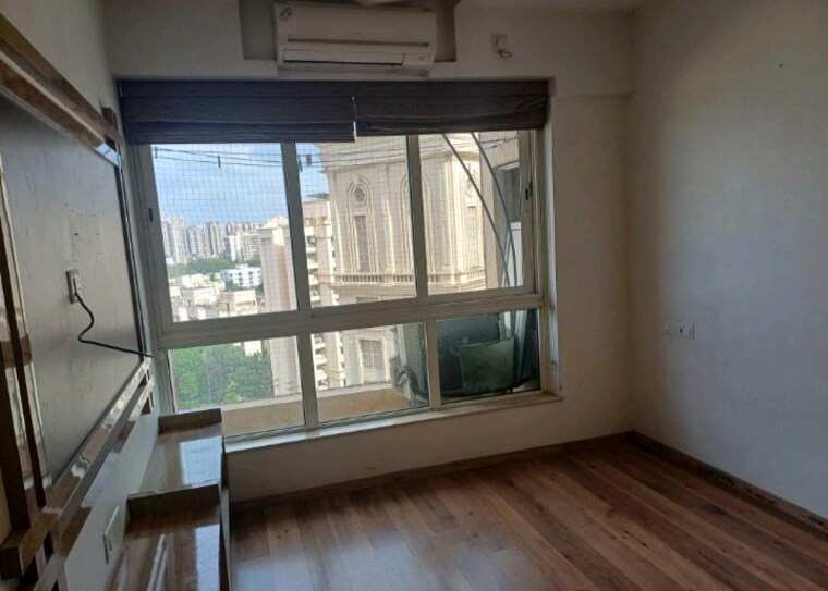 Room, hiranandani-meadows 3 Bedroom 1300 Sq.Ft. Apartment In Manpada Thane 9656921