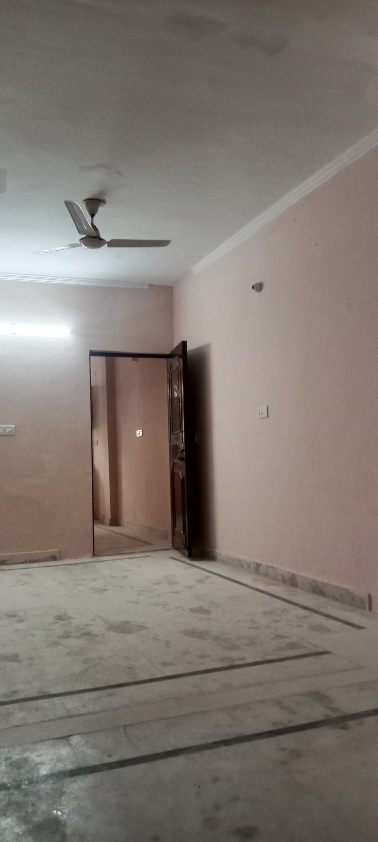 Room, saket 1 Bedroom 450 Sq.Ft. Builder Floor In Saket Delhi 9656993