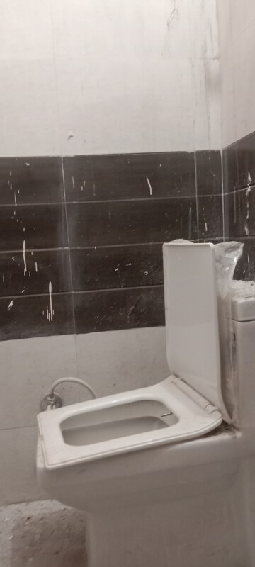 Furnished Amenities in 1 BHK Builder Floor at Saket – for Rent