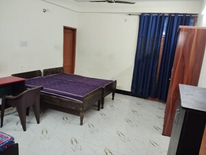 Room in  Pg at Sector 63 – for Rent