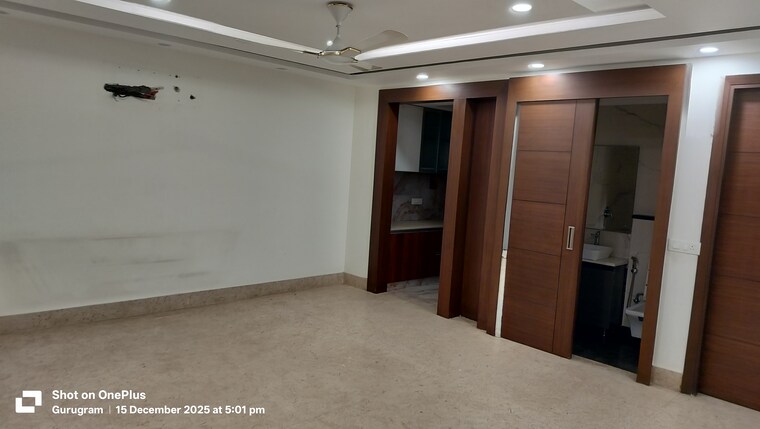 Room, sector 55 6+ Bedroom 125 Sq.Ft. Independent House In Sector 55 Gurgaon 9657018