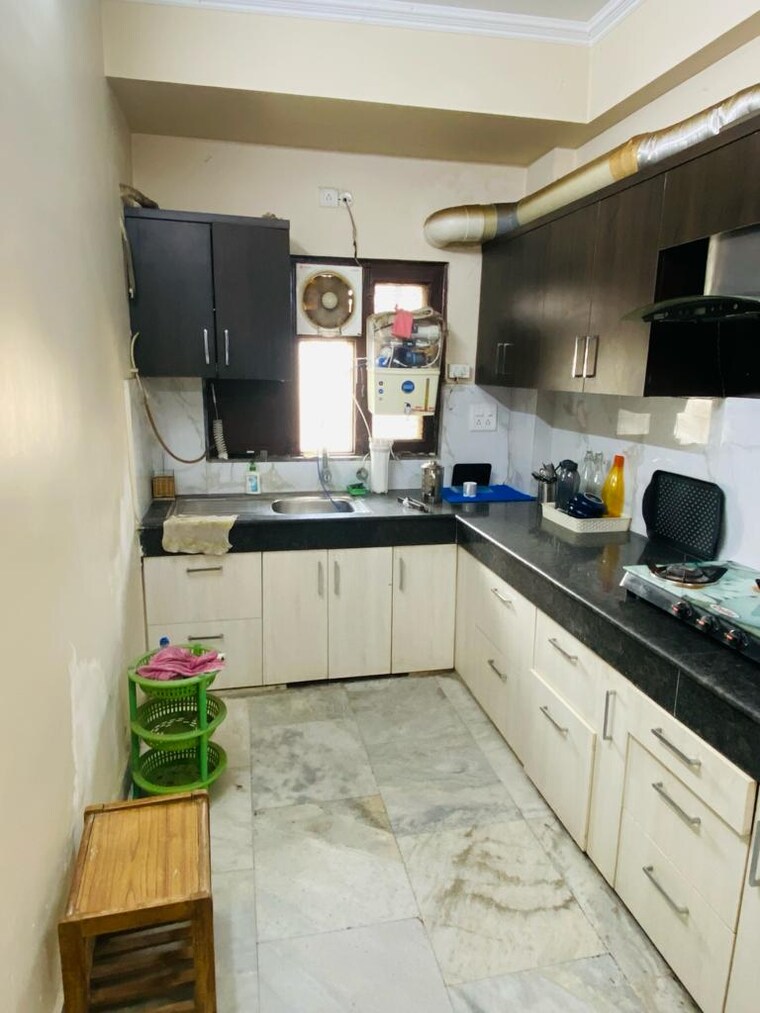 Kitchen, gomti nagar Pg For Boys & Girls In Gomti Nagar 9656995