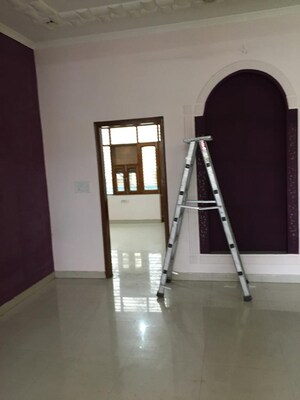 Building Lobby in 3 BHK Builder Floor at Sector 47 – for Rent