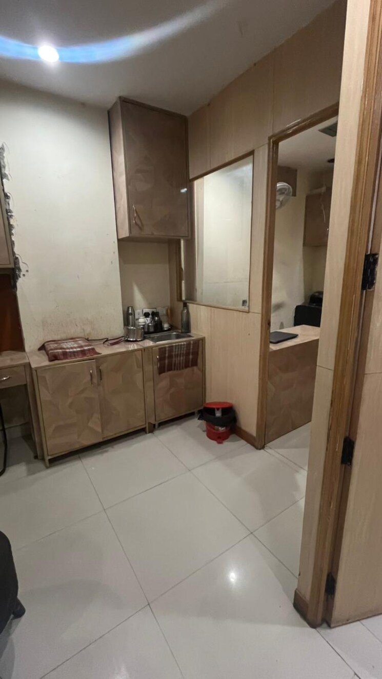 Team Area, eros-charmwood-plaza Commercial Office Space 800 Sq.Ft. In Sector 39 Faridabad 9657002