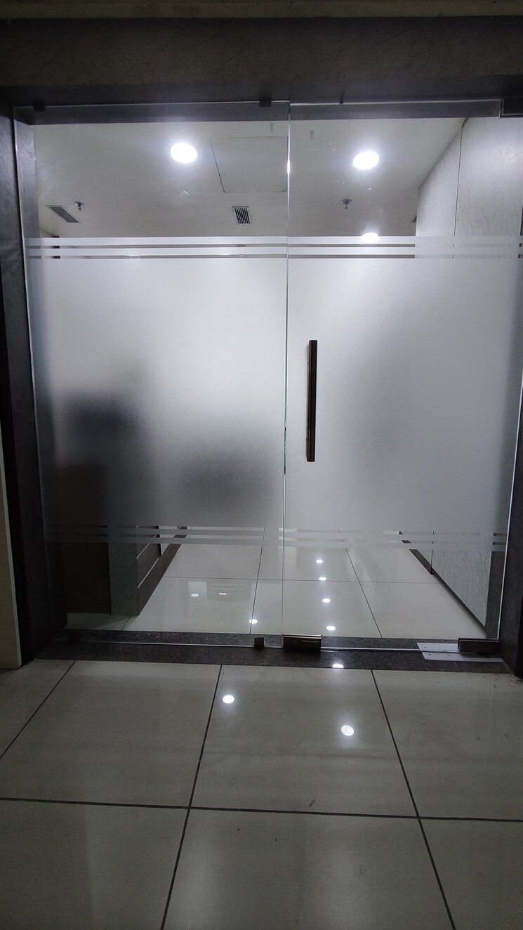 undefined, new town Commercial Office Space 600 Sq.Ft. In New Town Kolkata 9657140