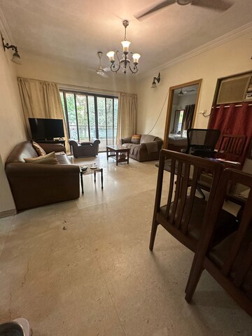 3 BHK Apartment For Rent in Khar West