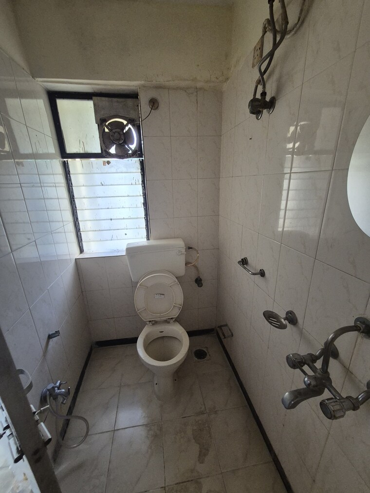 Bathroom, happy-valley 2 Bedroom 750 Sq.Ft. Apartment In Manpada Thane 9657261