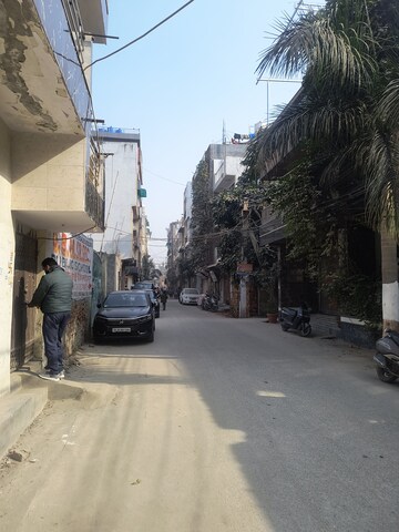 6 BHK Independent House – Exterior View View at Dwarka Mor - for Sale