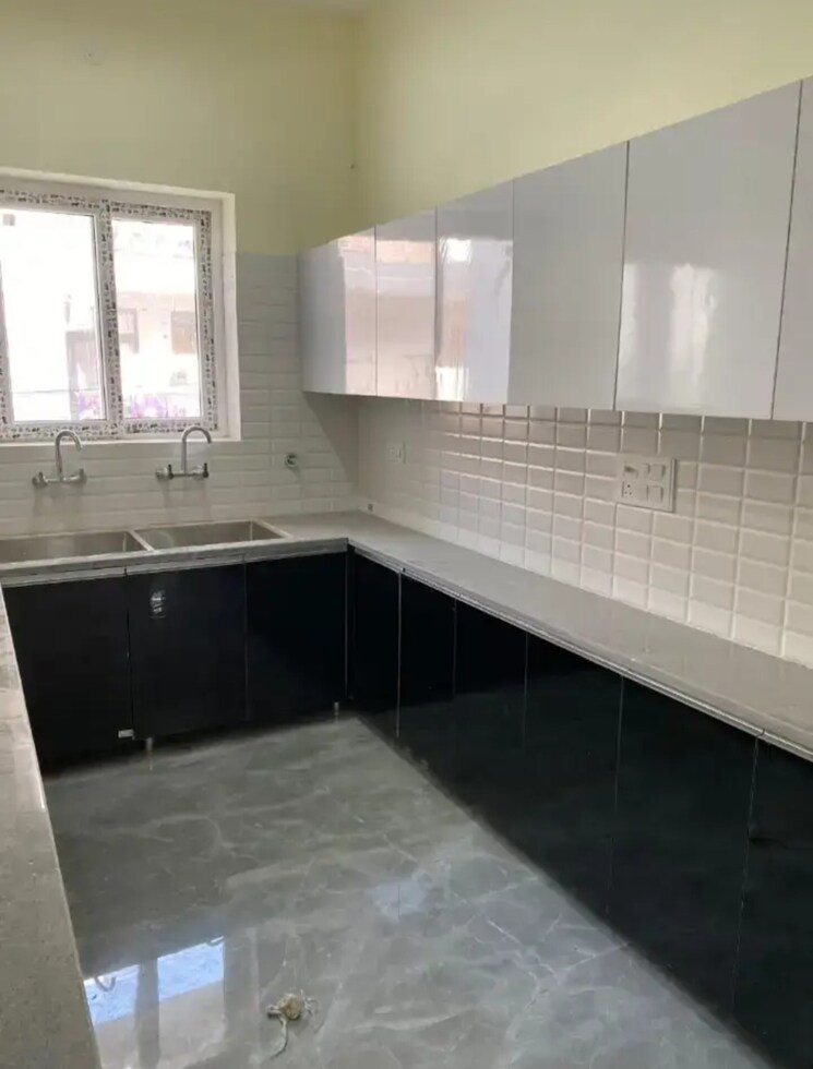 Kitchen, pir machalla 3 Bedroom 1300 Sq.Ft. Apartment In Pir Machalla Zirakpur 9657289