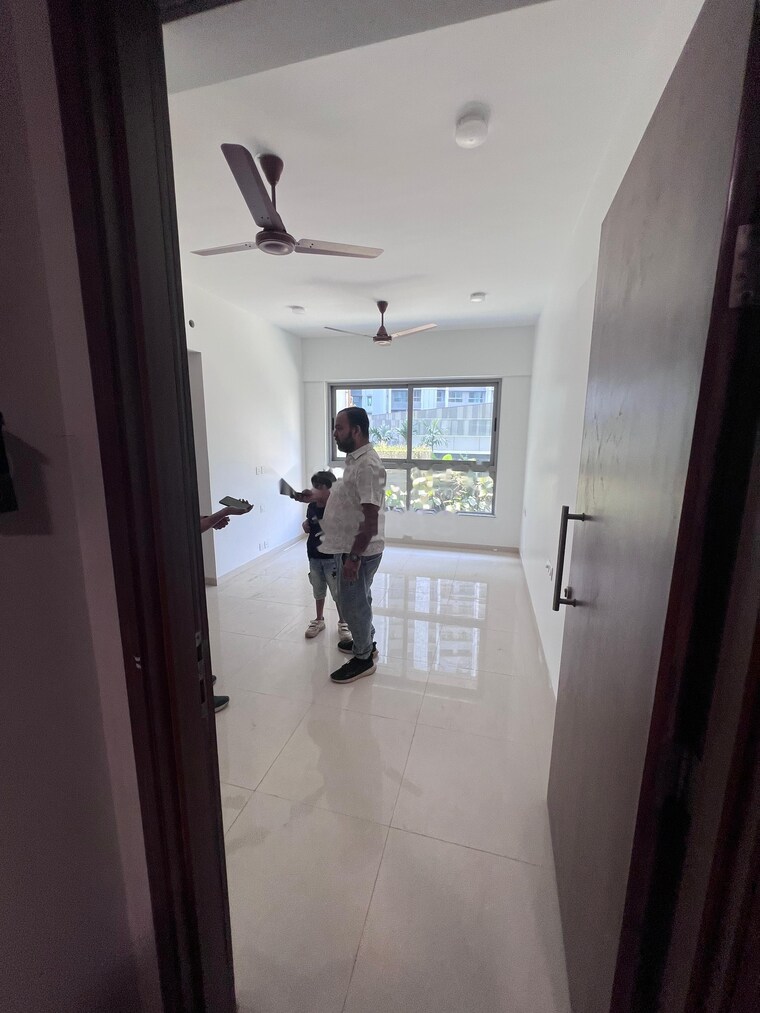 Bathroom, kalpataru-immensa 2 Bedroom 632 Sq.Ft. Apartment In Kolshet Road Thane 9657265