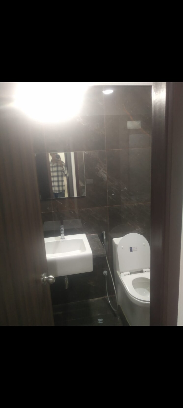 Bathroom, indiabulls-one-indiabulls 2 Bedroom 806 Sq.Ft. Apartment In Pokhran Road No Two Thane 9657417