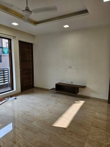 Room in 2 BHK Apartment at Sector 22 – for Rent