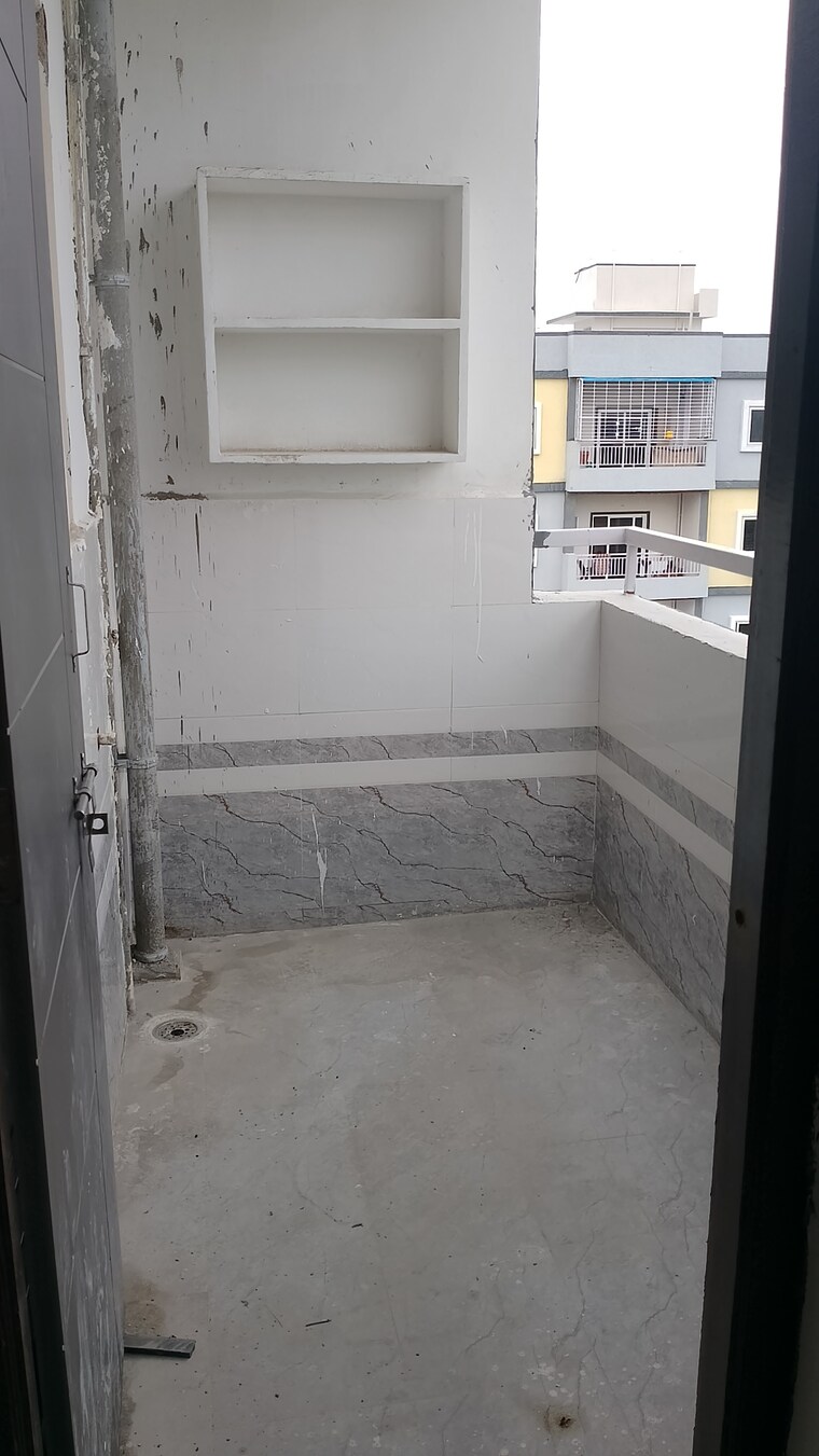 Bathroom, sas-diamond-towers 4 Bedroom 4205 Sq.Ft. Apartment In Financial District Hyderabad 9657486