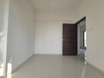 Room in 2 BHK Apartment at Gulmohar CHS Goregaon, Goregaon West – for Sale