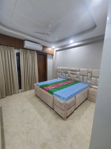 1 BHK Builder Floor For Rent in Saket