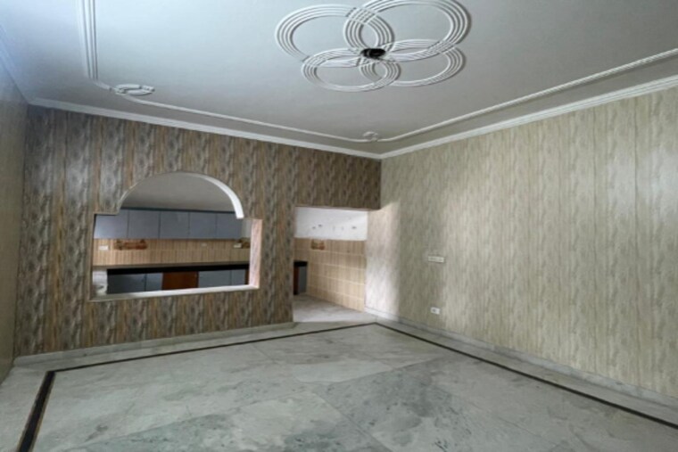  Parking, bijwasan 4 Bedroom 11299 Sq.Ft. Villa In Bijwasan Delhi 9657576