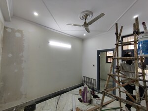 Room in 4 BHK Independent House at Green Fields Colony – for Rent