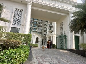 6+ BHK Apartment – Exterior View View at Sunworld Arista, Sector 168 - for Sale