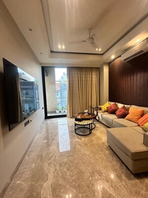 Living Room in 2.5 BHK Apartment at Sector 22 – for Rent