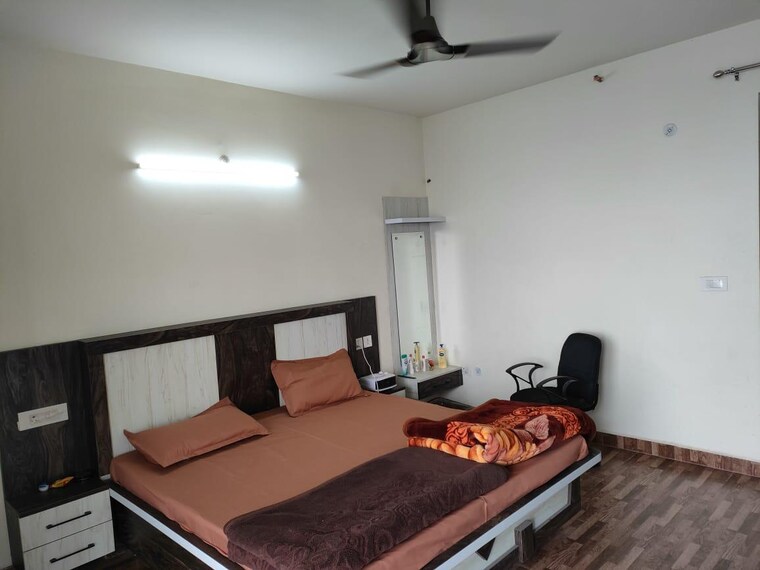 Room, gomti nagar Pg For Boys & Girls In Gomti Nagar 9657626