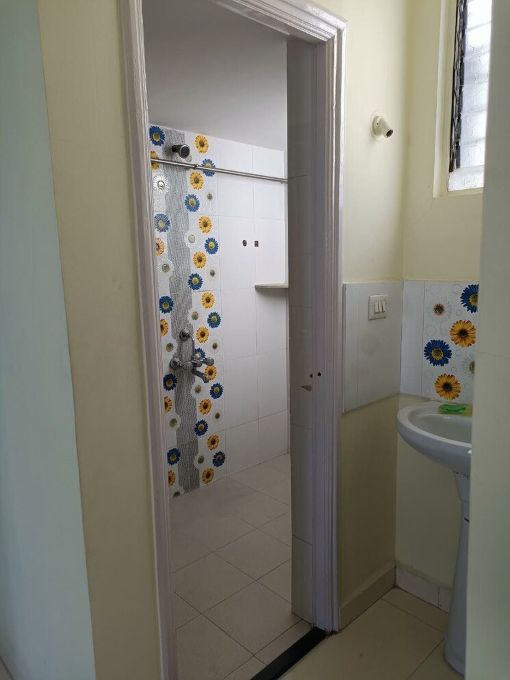 Bathroom, d-s-shivdarshan 2 Bedroom 675 Sq.Ft. Apartment In Dhanori Pune 9657737
