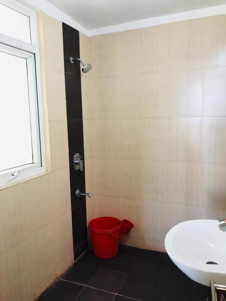 Bathroom, ramprastha-city-the-atrium 3 Bedroom 1285 Sq.Ft. Apartment In Sector 37d Gurgaon 9657634