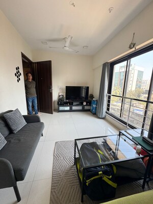 Living Room in 2 BHK Apartment at Sindhi Society, Chembur – for Rent