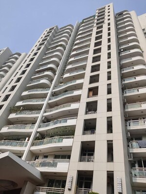 4 BHK Apartment – Exterior View View at DLF The Icon, Dlf Phase V - for Rent