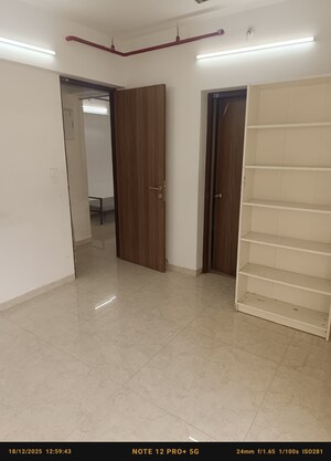 Room in 1.5 BHK Apartment at Poddar Spraha Diamond, Chembur – for Rent