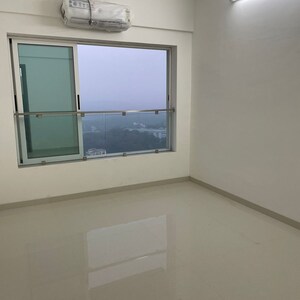 Room in 2 BHK Apartment at Romell Aether, Goregaon East – for Rent