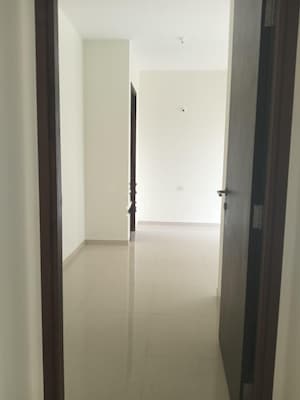Bathroom in 2 BHK Apartment at Kalpataru Elitus, Mulund West – for Rent