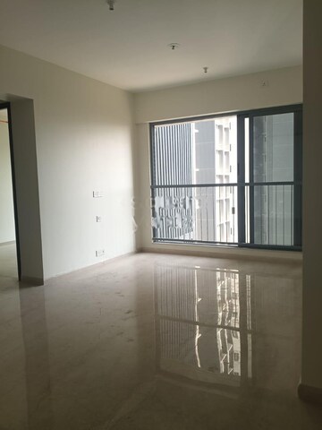  2 BHK Apartment at Kalpataru Elitus, Mulund West – for Rent