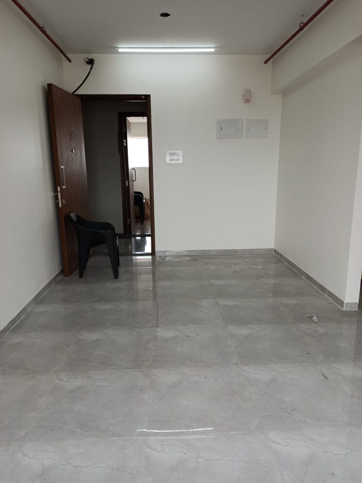 Room, earth-vintage 1 Bedroom 419 Sq.Ft. Apartment In Dadar West Mumbai 9657852