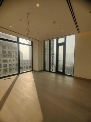 Room in 4 BHK Apartment at Provenance Four Seasons Private Residences, Worli – for Rent
