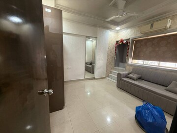 Bathroom in 3 BHK Apartment at Riddhi Garden, Malad East – for Rent