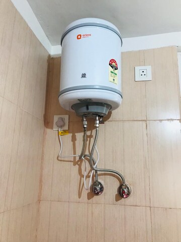 Furnished Amenities in 3 BHK Apartment at Ramprastha City The Atrium, Sector 37d – for Rent