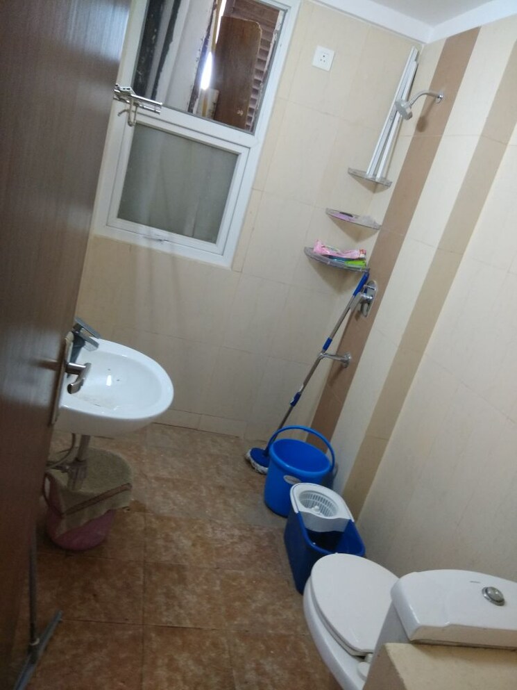 Bathroom, ramprastha-city-the-atrium 3 Bedroom 1185 Sq.Ft. Apartment In Sector 37d Gurgaon 9657788