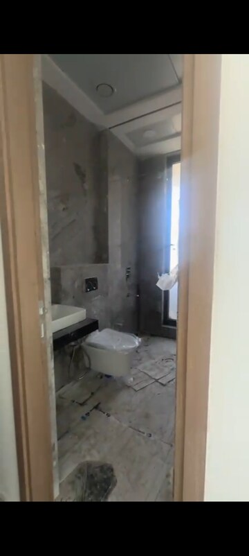 Bathroom in 3 BHK Apartment at Prestige Jasdan Classic, Mahalaxmi – for Sale