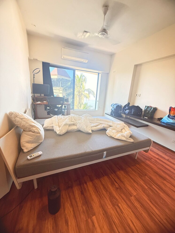 Bedroom, bandra west 1 Bedroom 500 Sq.Ft. Apartment In Bandra West Mumbai 9657841